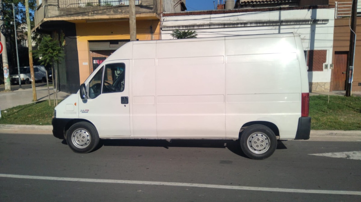 Fiat Ducato Maxicargo techo alto - Logística Torito